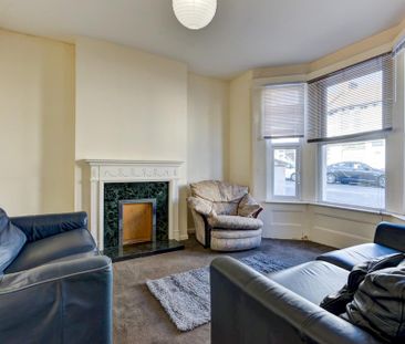 8 bedroom house to rent - Photo 1