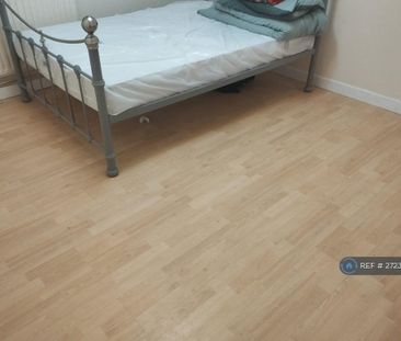 3 bedroom terraced house to rent - Photo 6