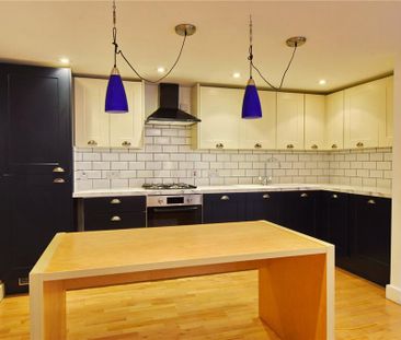 1 bedroom semi-detached house to rent - Photo 6