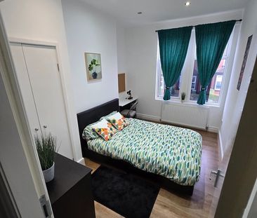 Room in a Shared House, Headingley Avenue, LS6 - Photo 6