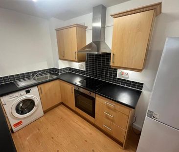 2 bedroom flat to rent - Photo 3
