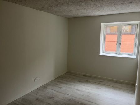 Gennemrenoveret 3-værelses lejlighed på Torvegade i Nørresundby - Foto 3