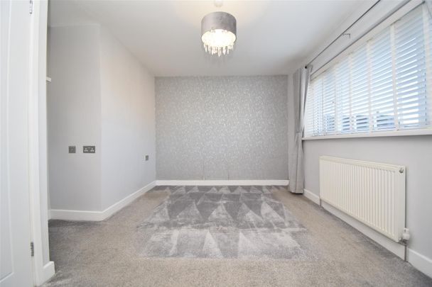 Leatham Park Road, Featherstone, Pontefract - Photo 1