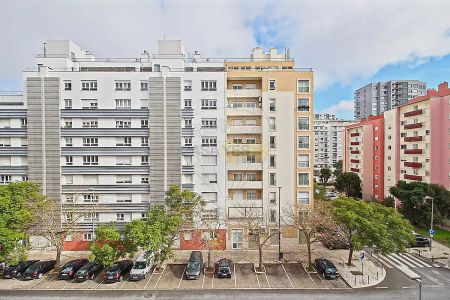 Apartment T3 in São Domingos de Benfica, Lisboa - Photo 5