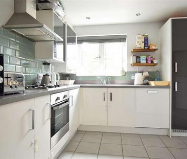 Grove Street, Castleford, WF10 - Photo 1