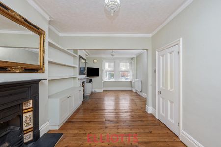 4 bedroom terraced house to rent - Photo 2