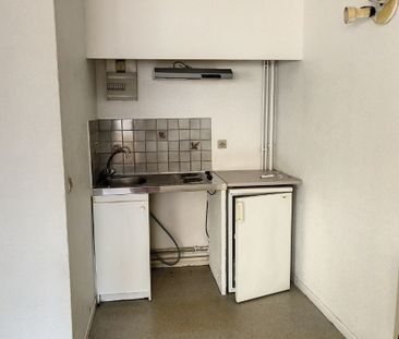 Location Appartement 1 pièce 23m² - Photo 3