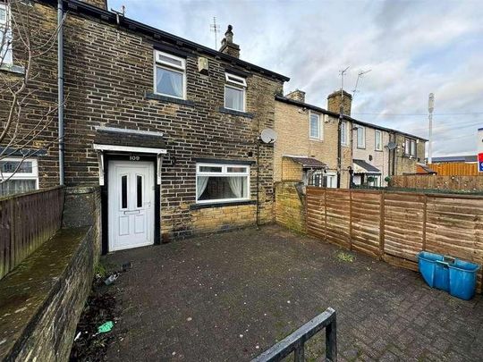 Cutler Heights Lane, Bradford, BD4 - Photo 1