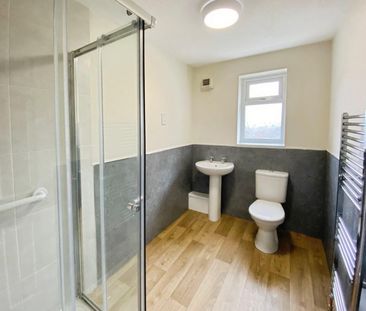 4 bedroom House To Let - Photo 4