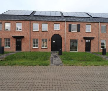 Nieuwbouwwoning met 3 slaapkamers, zolder, tuin en 2 autostaanplaat... - Photo 3
