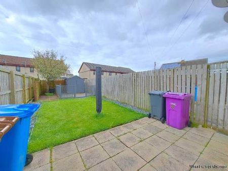 2 bedroom property to rent in Irvine - Photo 2