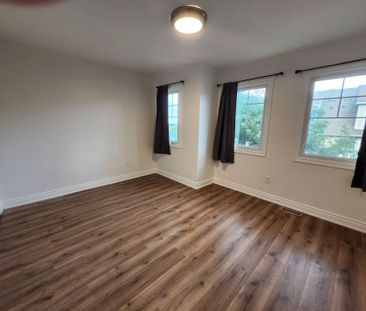 For Lease - 800 Dundas Street Unit# 39, Mississauga, Ontario - Photo 3