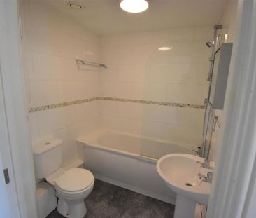 5 bedroom flat to rent - Photo 5