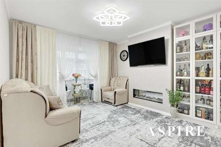 Gifford Road, Benfleet, SS7 - Photo 2