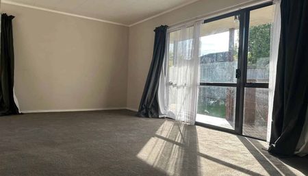 Golden Greenhaven - Photo 3