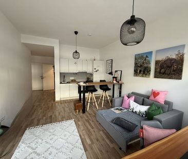 2-Zimmer Wohnung mit Lift, Loggia und Garagenplatz - Photo 1