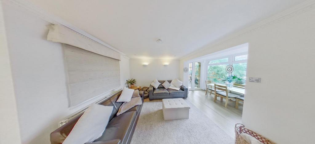 4 bedroom cottage to rent - Photo 1