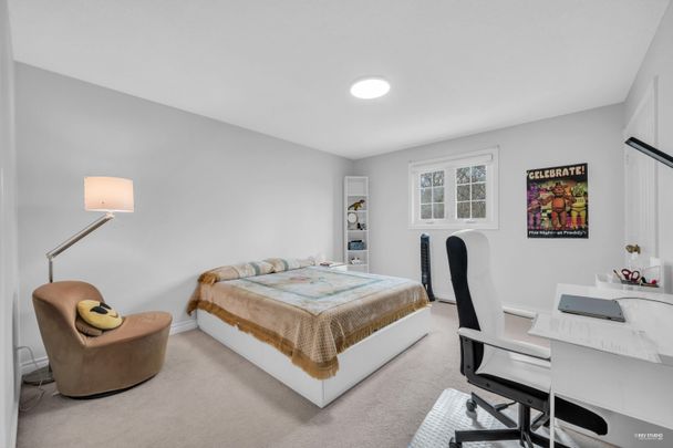 For Lease - 2434 Deer Run Avenue, Oakville, Ontario - Photo 1