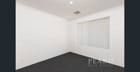Near New!!! Secure Property - Photo 4