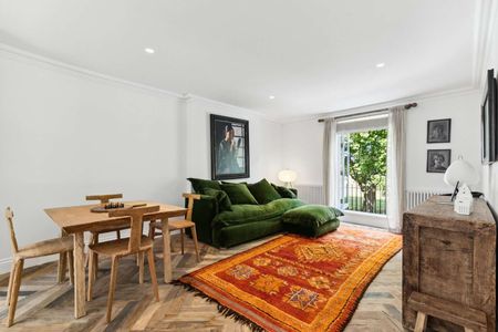 The Green, Richmond, Surrey, TW9 1PX - Photo 3