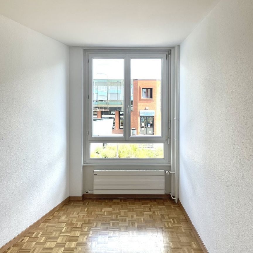 Proche Aéroport et organisations internationales - Foto 1