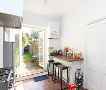 2 bedroom property to rent - Photo 6