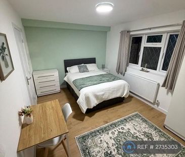 1 bedroom in a house share to rent - Photo 4