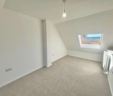 Cwrt Y Brenin, Swansea Road, Swansea - Photo 5