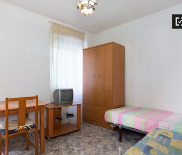 granada, Andalusia 18002 - Photo 2