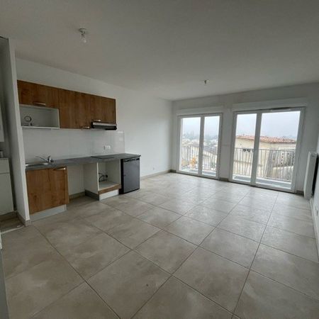 Location Appartement 1 pièce 31m² CENON 33150 - Photo 3