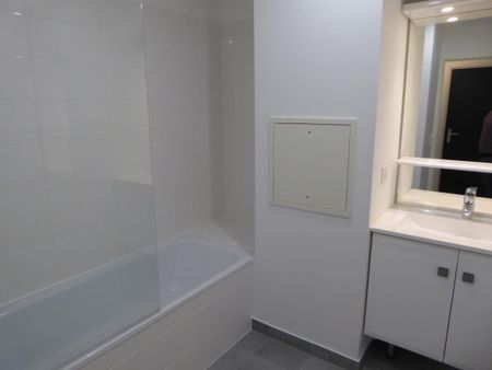 Location Appartement 2 pièces 57m² BEGLES 33130 - Photo 4