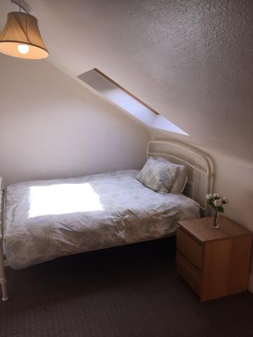 5 Bed Flat, Lilybank Place, AB24 - Photo 4