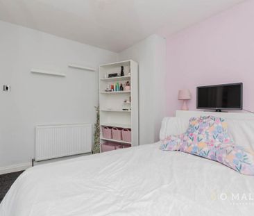 2 bedroom semi-detached house to rent - Photo 6
