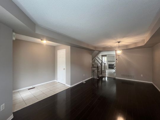 For Lease - 262 Gatwick Drive, Oakville, Ontario - Photo 1