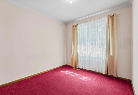 3 BEDROOM HOME IN GREAT LOCATION - Photo 1