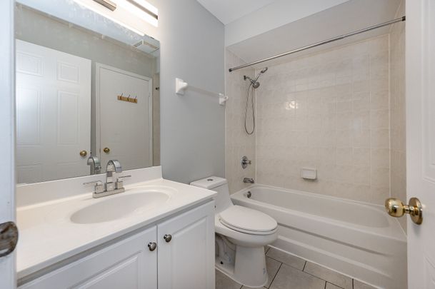 For Lease - 190 Forum Drive Unit# 71, Mississauga, Ontario - Photo 1