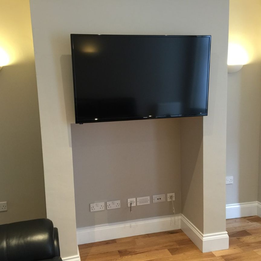 3 Bedroom Apartment, Buston Terrace Jesmond - Photo 1