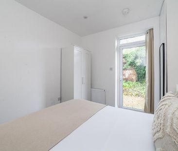 2 bedroom ground floor flat to rent - Photo 1