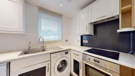 3 bedroom maisonette to rent - Photo 5