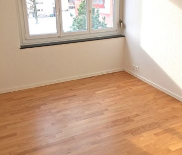 Modern and bright apartment in Regensdorf - Photo 5