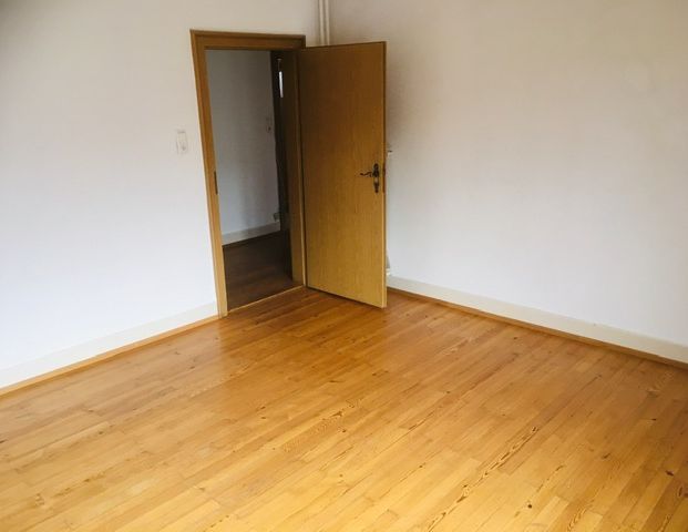 schöne, verkehrsgünstig gelegene Wohnung in Freiburg - Foto 1