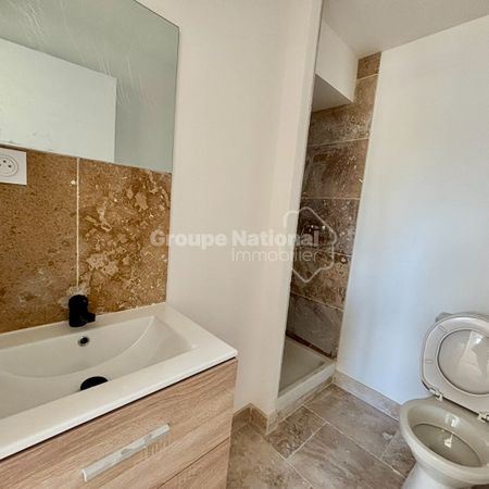 Maison 2 pièce(s) 22.70 m2 avec jardin, à Saint Martin De Crau, - Photo 3