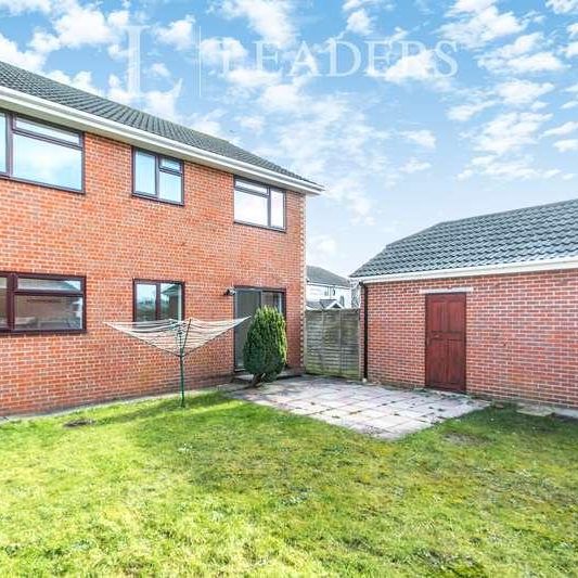 Wraxall Close, Canford Heath, Poole, BH17 - Photo 1