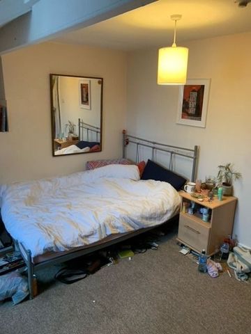 26 Lisburn Road, Belfast BT9 6AA - Photo 2