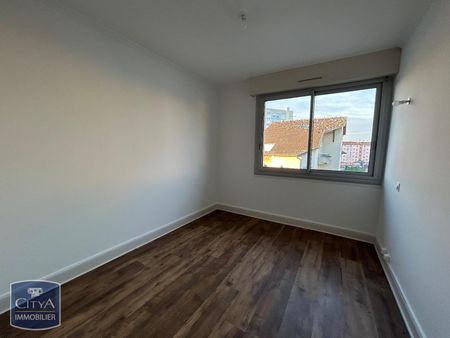 Location Appartement 3 pièces 67m² PONT DE CHERUY 38230 - Photo 2