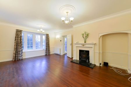 Tattenham Crescent, Epsom - Photo 5
