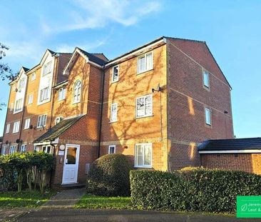 Blackdown Close, N2 - Photo 1