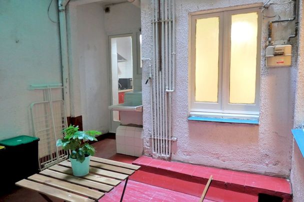 Single room in Poble Sec district - Photo 1