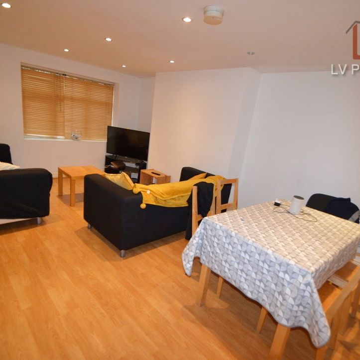 Estcourt Avenue - Photo 1