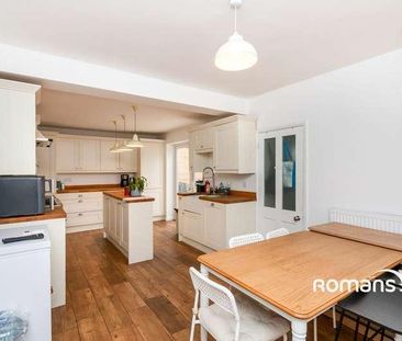 College Road, College Town, Sandhurst, Berkshire, GU47 - Photo 2